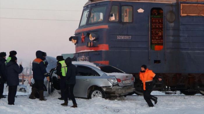 Поезд протаранил авто на железнодорожном переезде в Костанае
                29 декабря 2021, 13:31