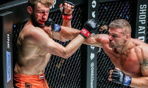 Россиянин нокаутировал двойного чемпиона ONE FC. Видео