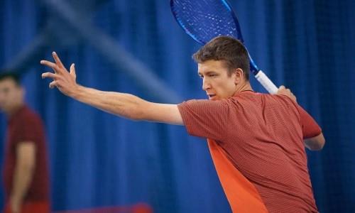 Казахстанский теннисист вышел в четвертьфинал ивента серии ITF в Египте