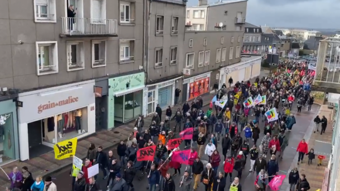 Новые протесты вспыхнули во Франции
                07 апреля 2023, 14:54