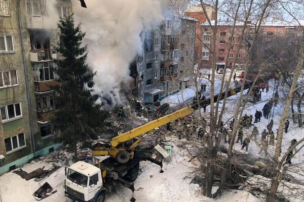 В пятиэтажном жилом доме в Канске Красноярского края произошел взрыв газа