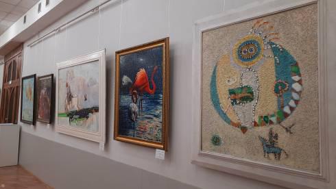 Выставка картин атырауских авторов открылась в Караганде
