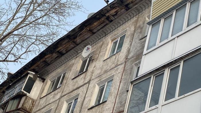 Крыша обрушилась в многоэтажном доме в Петропавловске
                28 января 2024, 16:04