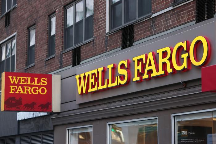 Один из топовых банков США Wells Fargo & Co снизил выручку